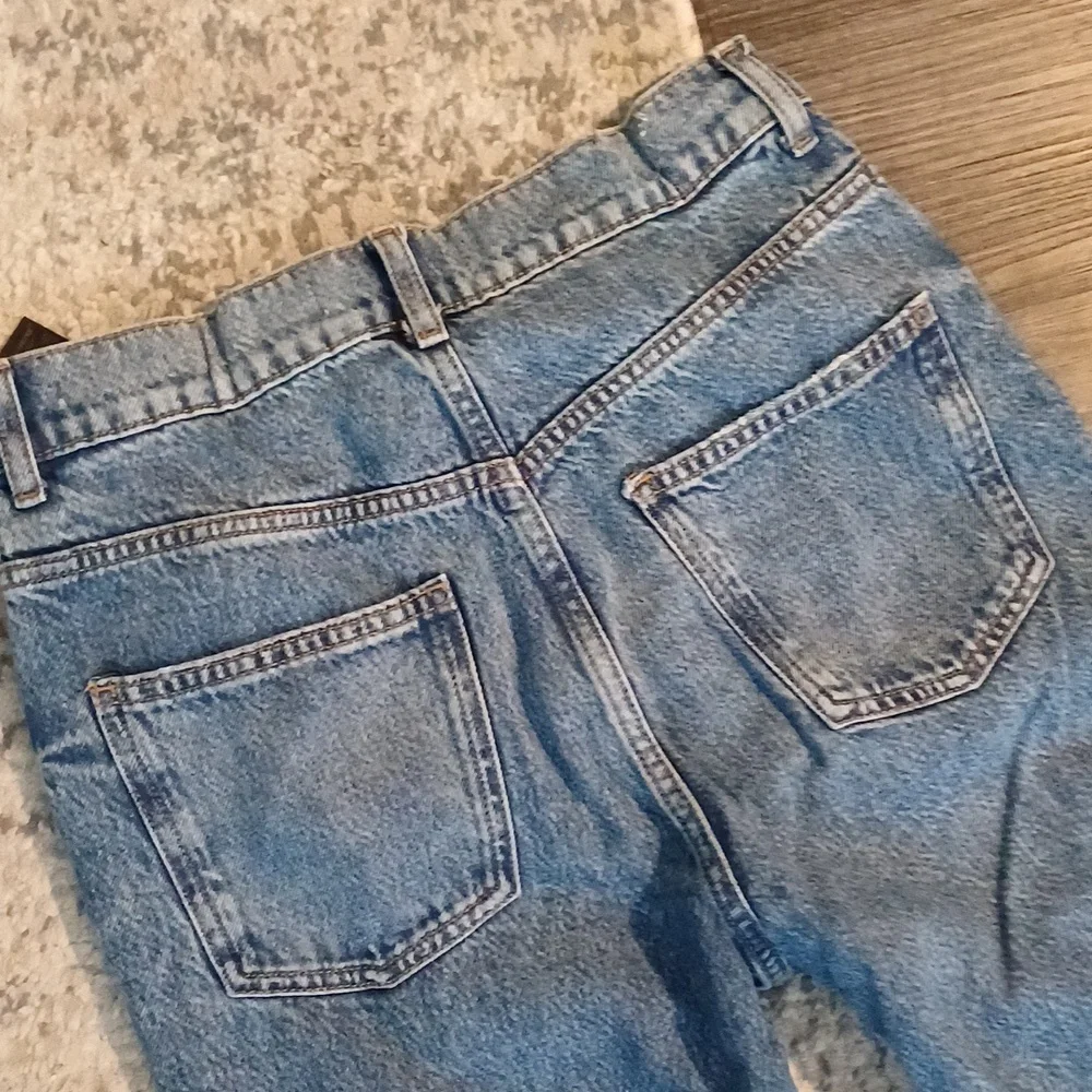Zara High Rise Blue Jeans - Picture 6 of 12